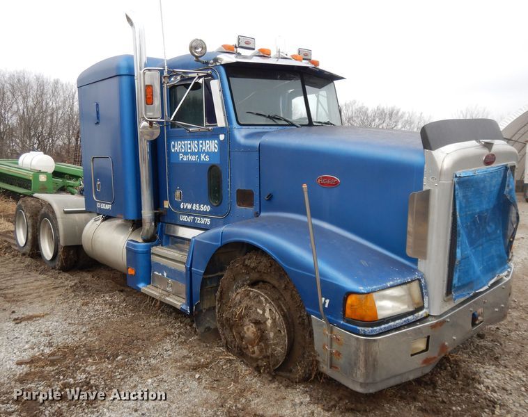 image for item DL2746 1989 Peterbilt 377  semi truck