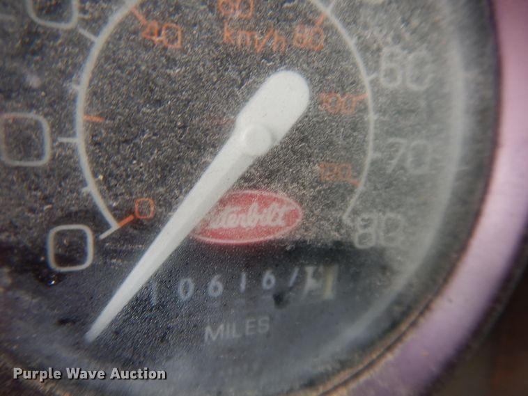 image for item DL2746 1989 Peterbilt 377  semi truck