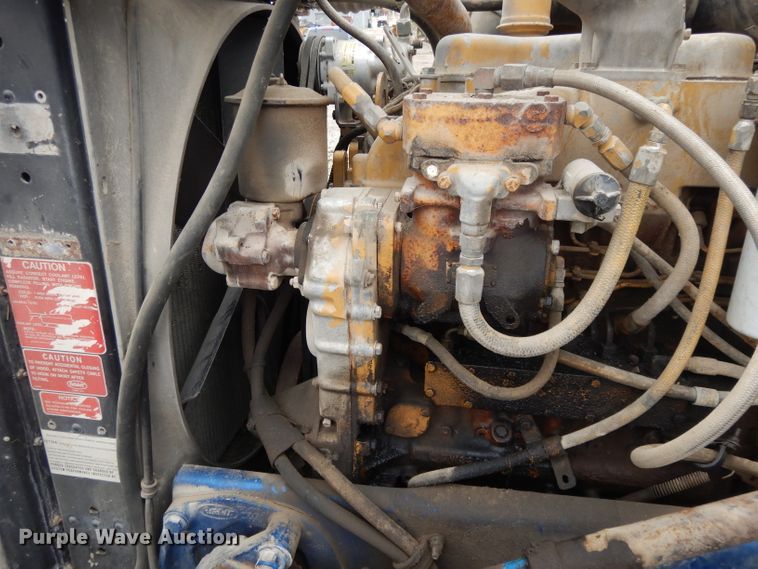 image for item DL2746 1989 Peterbilt 377  semi truck