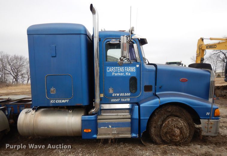 image for item DL2746 1989 Peterbilt 377  semi truck