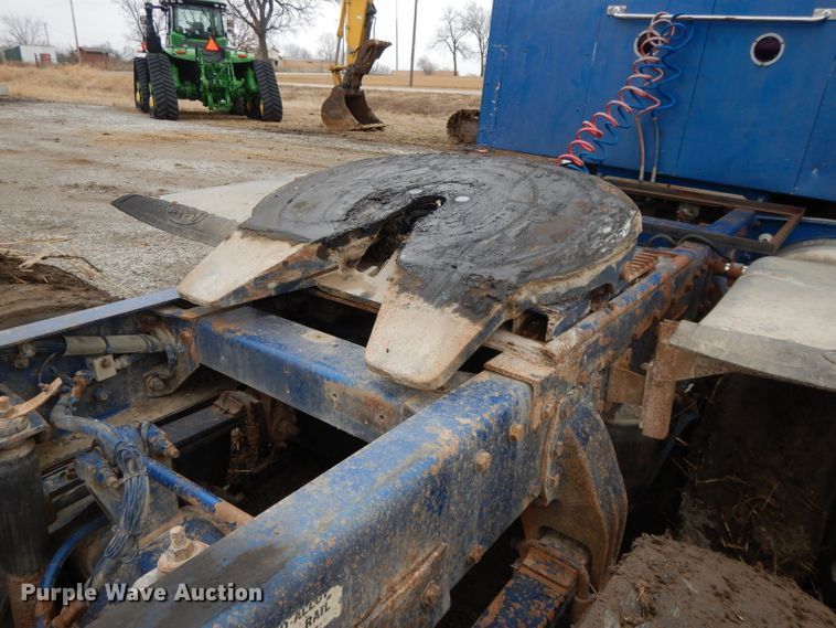 image for item DL2746 1989 Peterbilt 377  semi truck