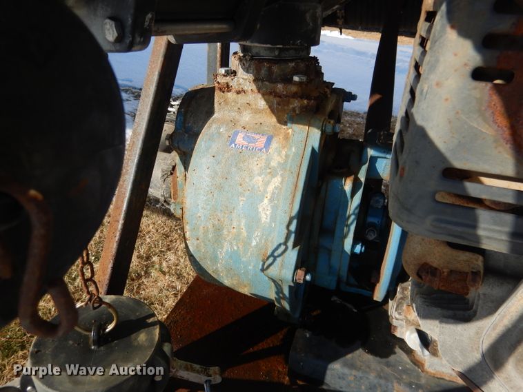 image for item FA9374 1977 Heil tank trailer