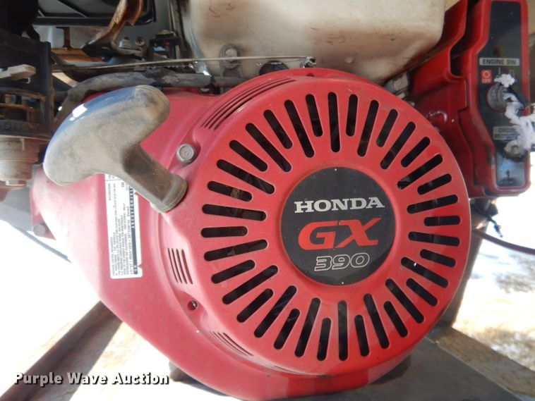 image for item FA9374 1977 Heil tank trailer