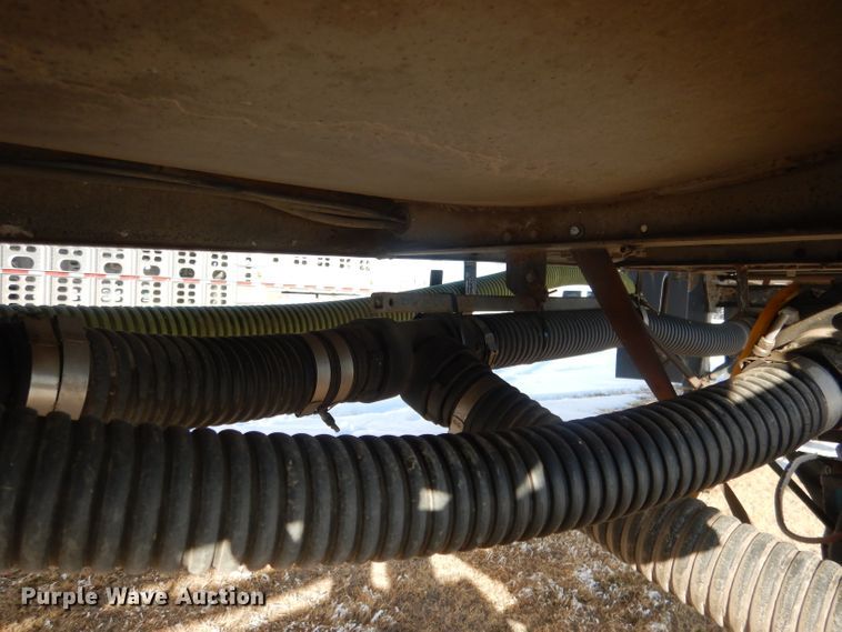 image for item FA9374 1977 Heil tank trailer