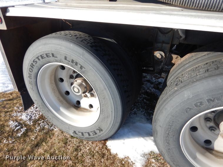 image for item FA9374 1977 Heil tank trailer