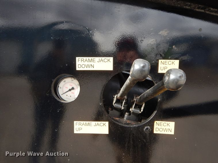 image for item GG9303 2016 Liddell AP60D lowboy equipment trailer