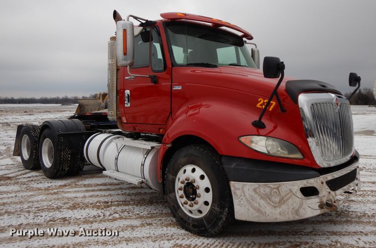 image for item GG9337 2012 International ProStar Plus Eagle  semi truck