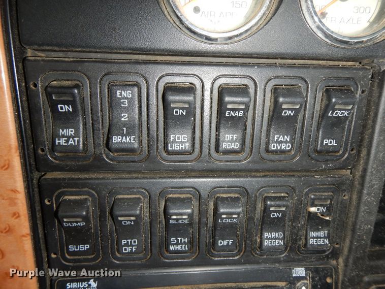 image for item GG9337 2012 International ProStar Plus Eagle  semi truck