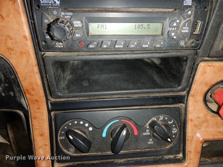 image for item GG9337 2012 International ProStar Plus Eagle  semi truck