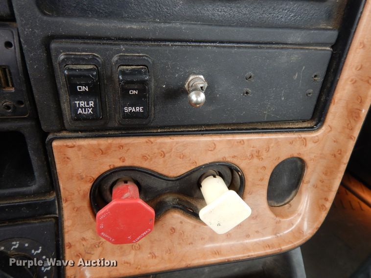 image for item GG9337 2012 International ProStar Plus Eagle  semi truck