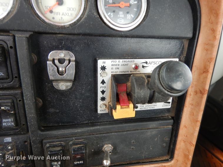 image for item GG9337 2012 International ProStar Plus Eagle  semi truck