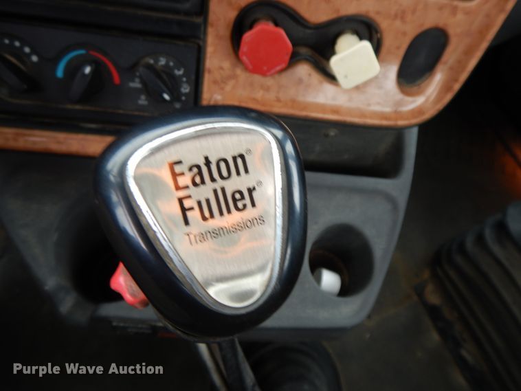 image for item GG9337 2012 International ProStar Plus Eagle  semi truck