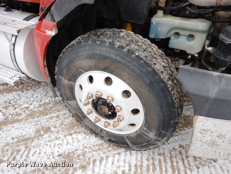 image for item GG9337 2012 International ProStar Plus Eagle  semi truck