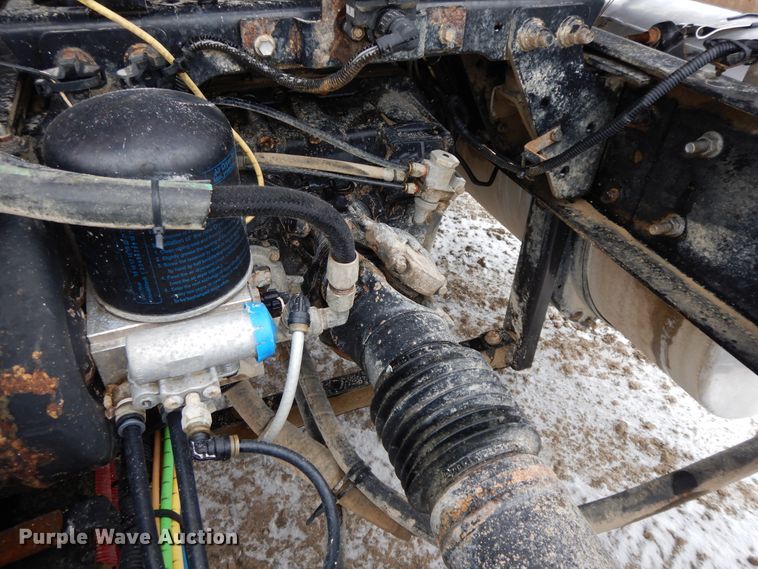 image for item GG9337 2012 International ProStar Plus Eagle  semi truck