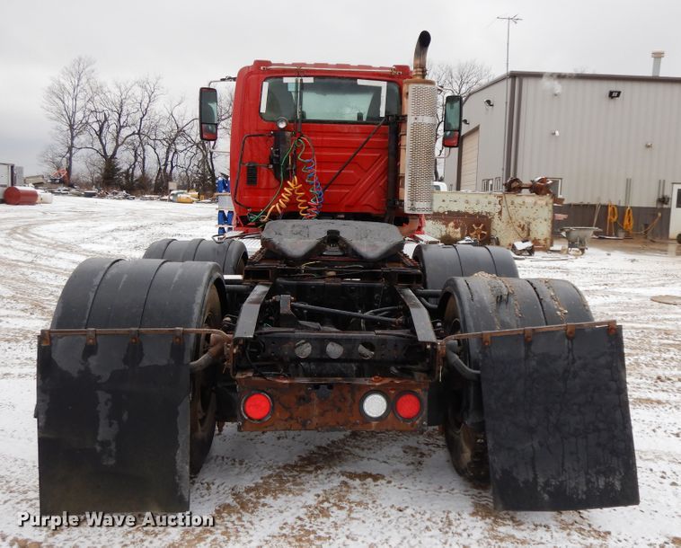 image for item GG9338 2012 International ProStar Plus Eagle  semi truck