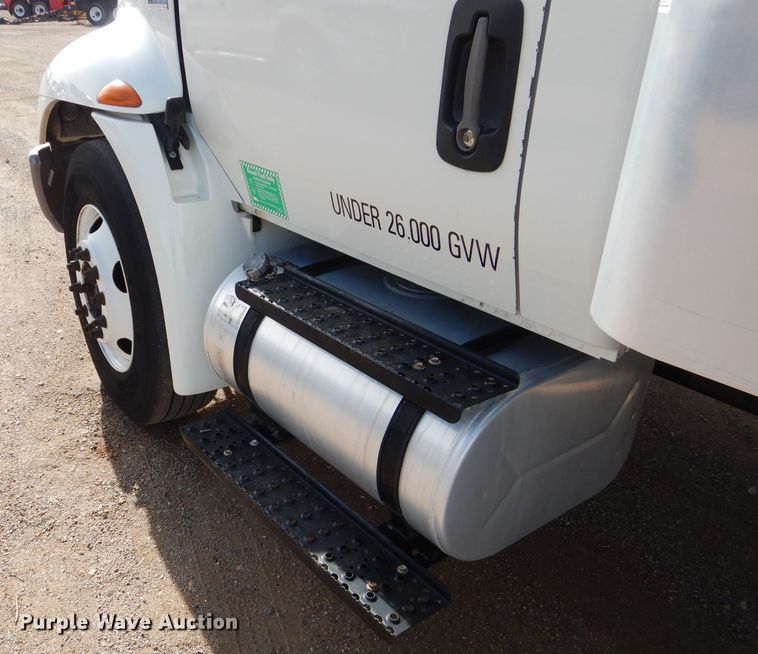 image for item HC9155 2013 International DuraStar 4300 M7  box truck