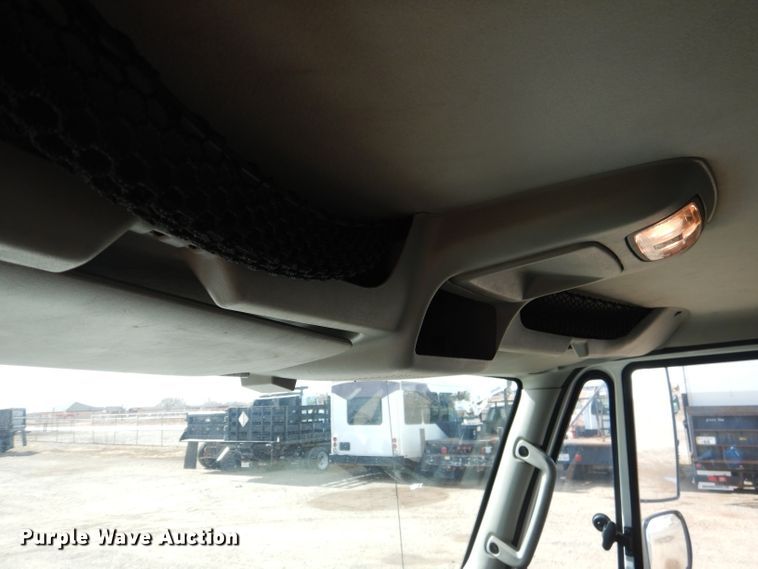 image for item HC9155 2013 International DuraStar 4300 M7  box truck