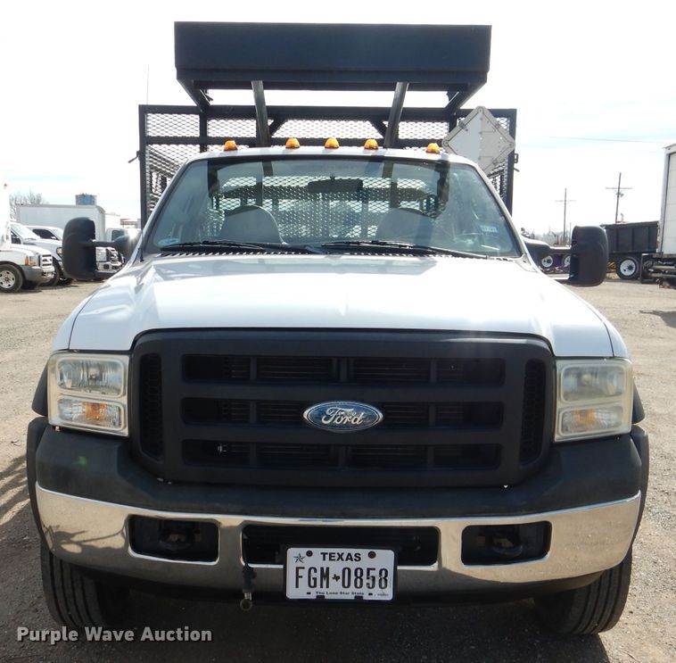 image for item HC9156 2006 Ford F450 Super Duty  flat bed truck