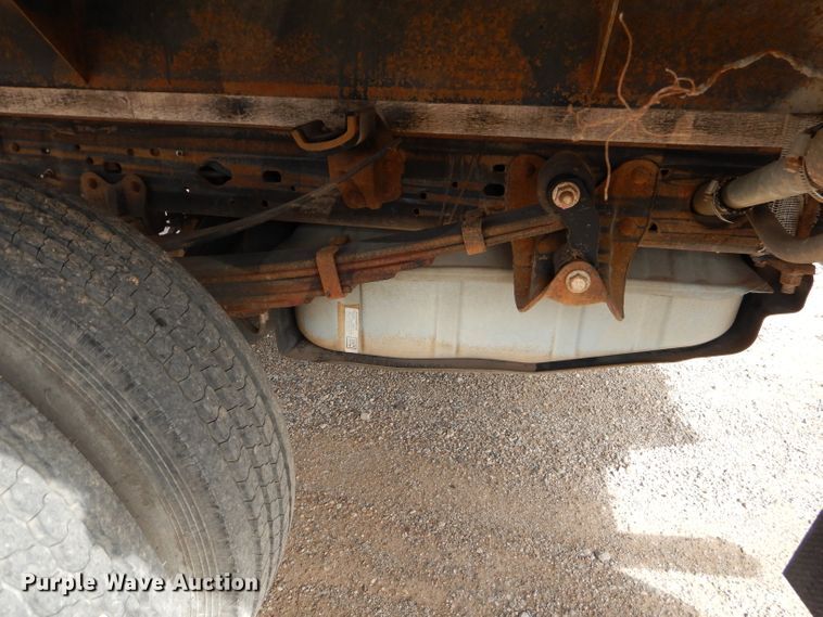 image for item HC9156 2006 Ford F450 Super Duty  flat bed truck