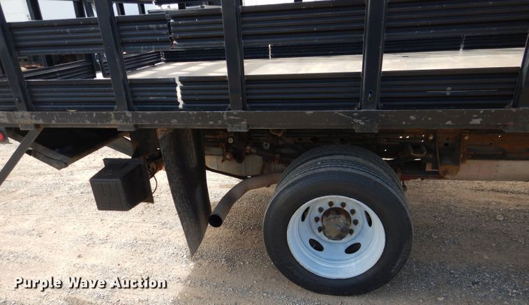 image for item HC9156 2006 Ford F450 Super Duty  flat bed truck