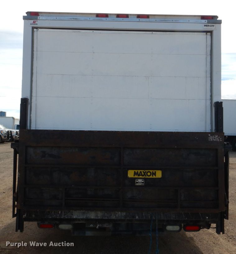 image for item HC9157 2010 Chevrolet Express 3500  box truck