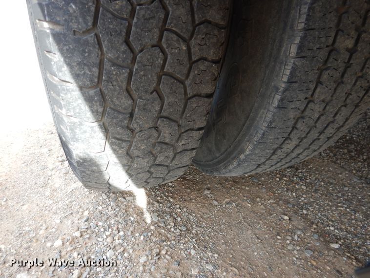 image for item HC9157 2010 Chevrolet Express 3500  box truck