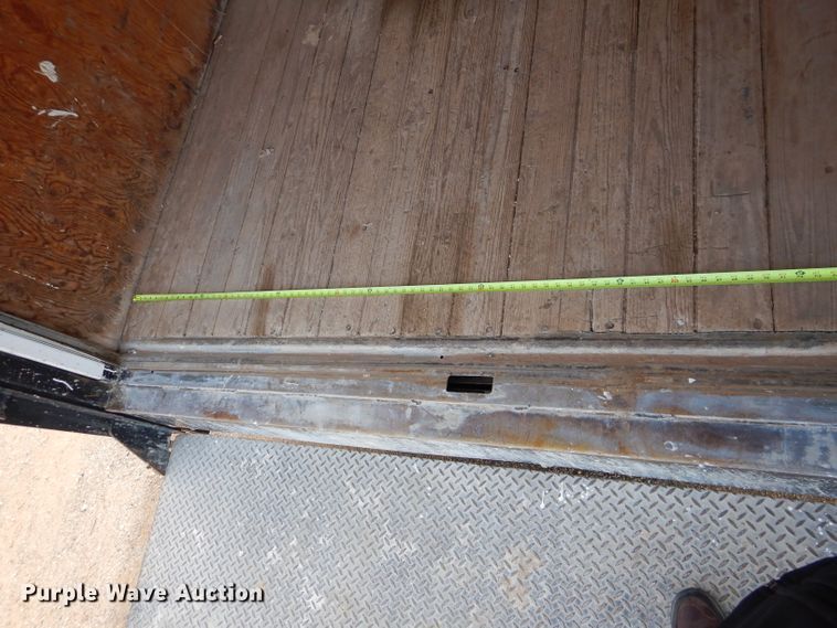 image for item HC9157 2010 Chevrolet Express 3500  box truck