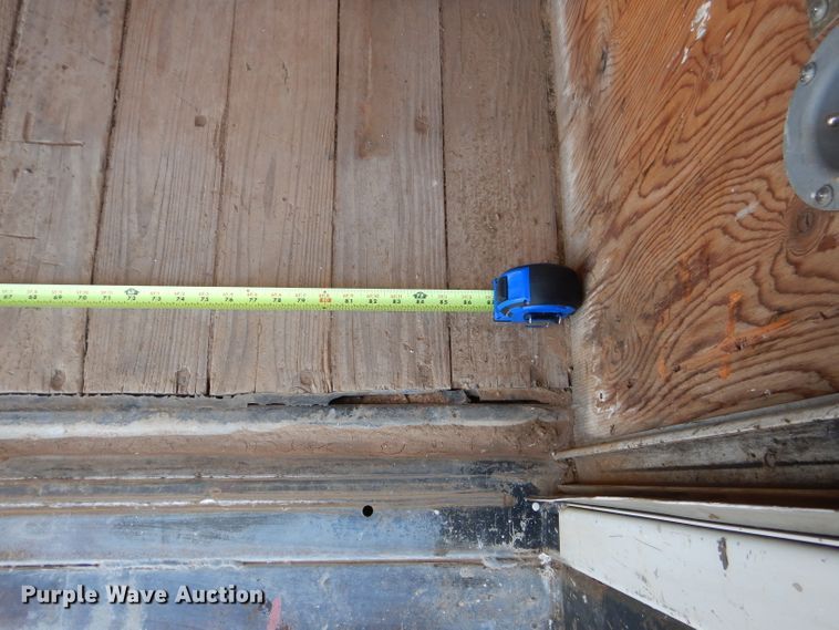 image for item HC9157 2010 Chevrolet Express 3500  box truck