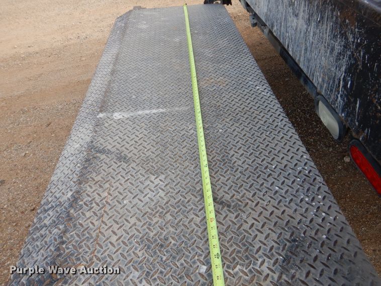 image for item HC9157 2010 Chevrolet Express 3500  box truck