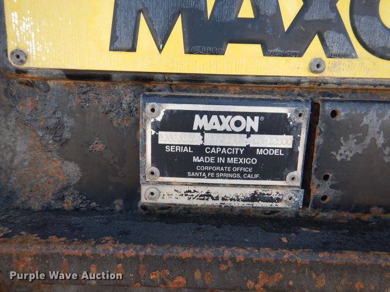 image for item HC9157 2010 Chevrolet Express 3500  box truck