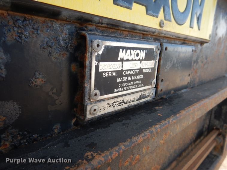 image for item HC9157 2010 Chevrolet Express 3500  box truck