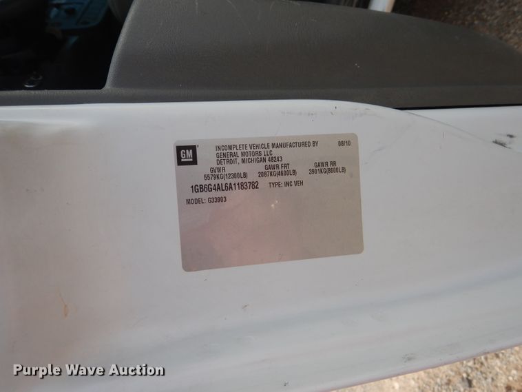 image for item HC9157 2010 Chevrolet Express 3500  box truck