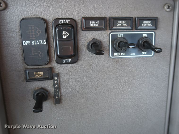 image for item HK9684 2008 Kenworth T300  utility/service truck