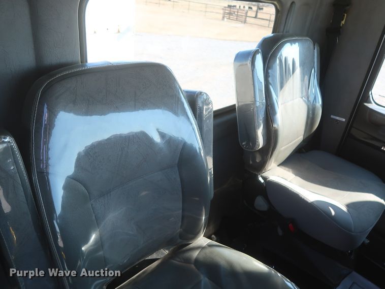 image for item HK9684 2008 Kenworth T300  utility/service truck