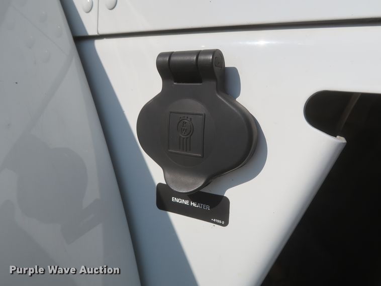 image for item HK9684 2008 Kenworth T300  utility/service truck