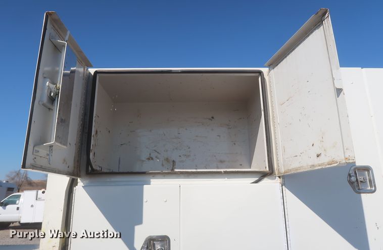 image for item HK9684 2008 Kenworth T300  utility/service truck