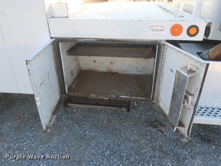 image for item HK9684 2008 Kenworth T300  utility/service truck