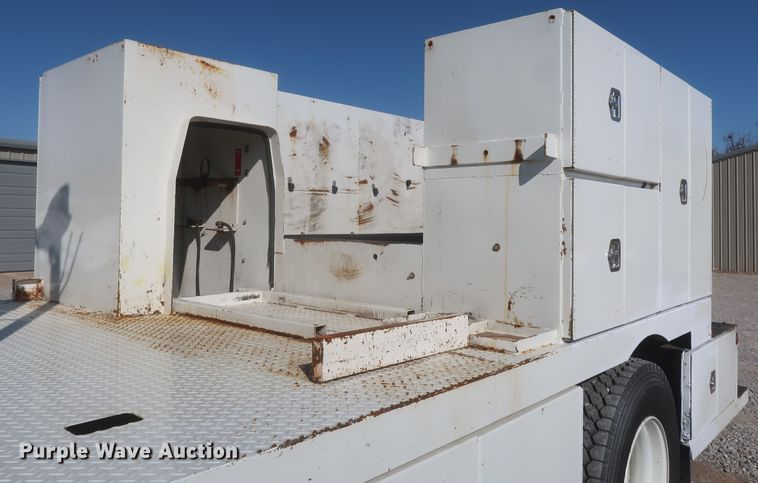 image for item HK9684 2008 Kenworth T300  utility/service truck