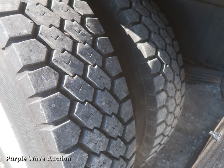 image for item HK9684 2008 Kenworth T300  utility/service truck