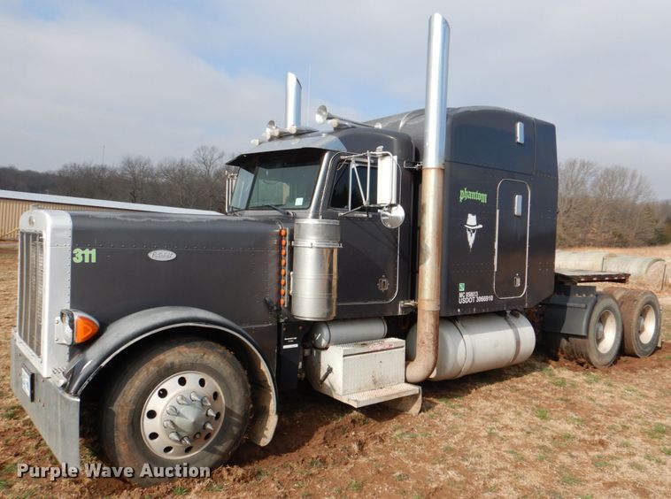 image for item HL9315 1999 Peterbilt 379  semi truck