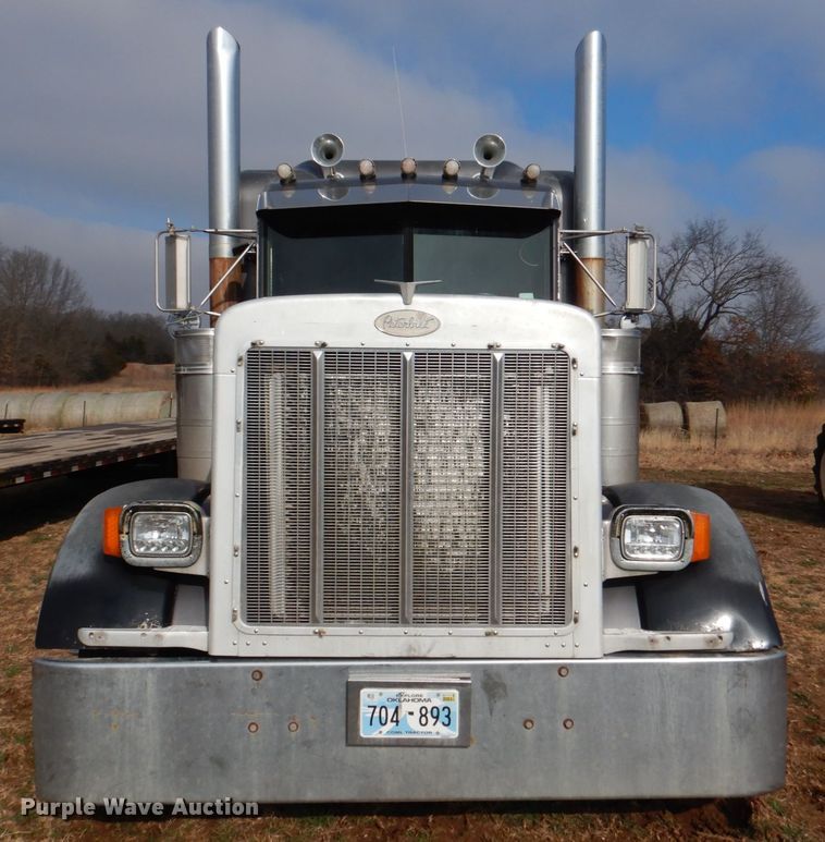 image for item HL9315 1999 Peterbilt 379  semi truck