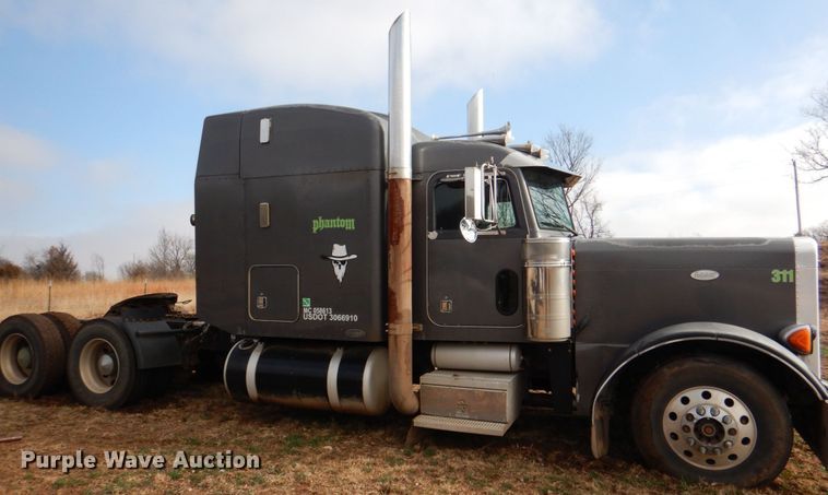 image for item HL9315 1999 Peterbilt 379  semi truck
