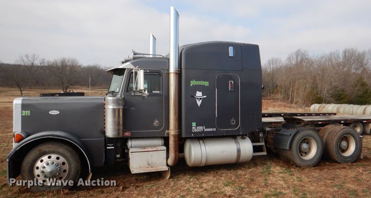 image for item HL9315 1999 Peterbilt 379  semi truck