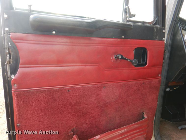 image for item HL9315 1999 Peterbilt 379  semi truck