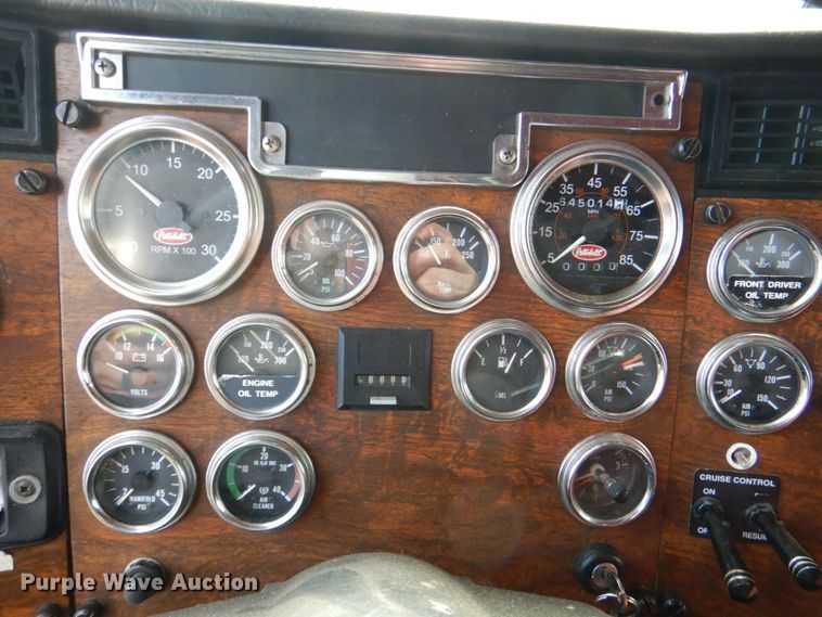 image for item HL9315 1999 Peterbilt 379  semi truck