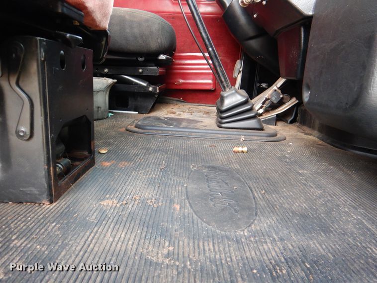 image for item HL9315 1999 Peterbilt 379  semi truck