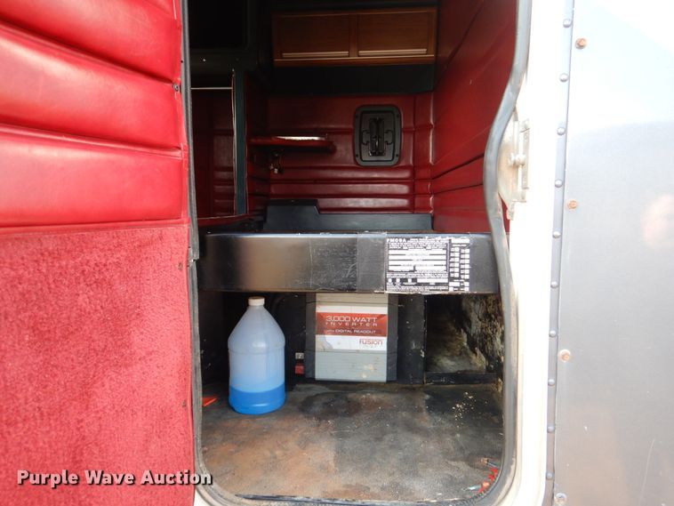 image for item HL9315 1999 Peterbilt 379  semi truck