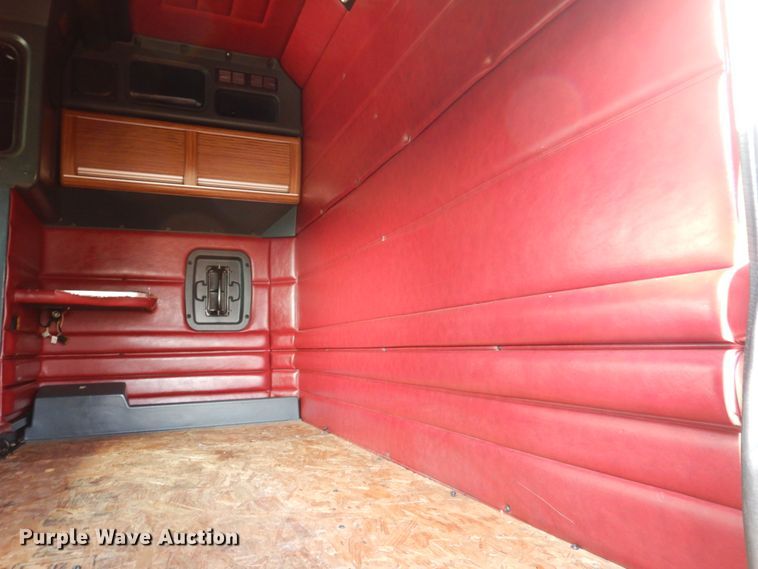 image for item HL9315 1999 Peterbilt 379  semi truck