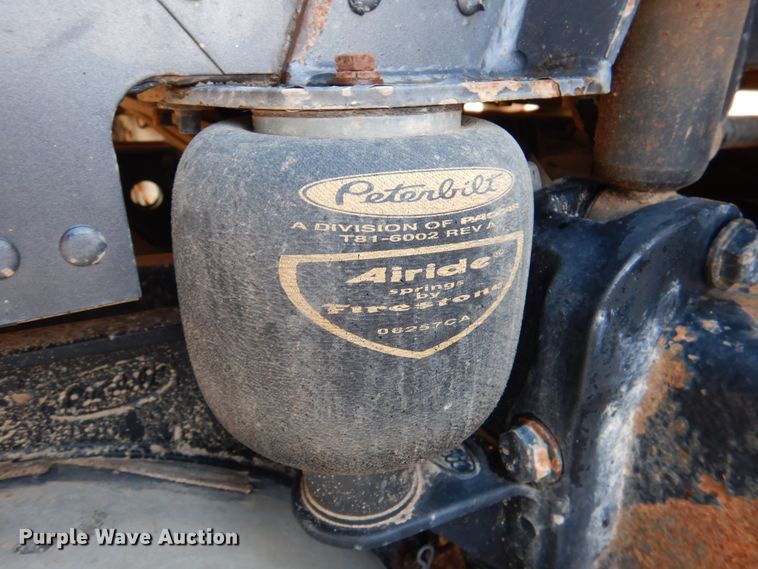 image for item HL9315 1999 Peterbilt 379  semi truck