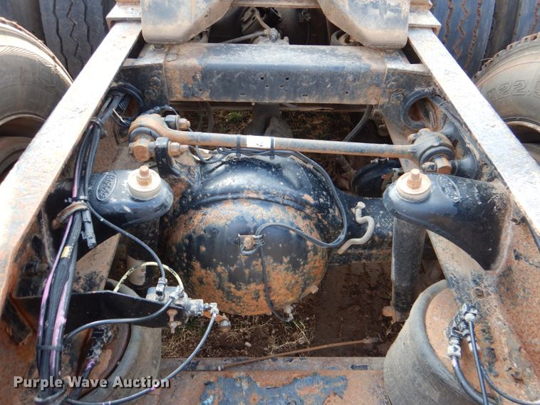 image for item HL9315 1999 Peterbilt 379  semi truck